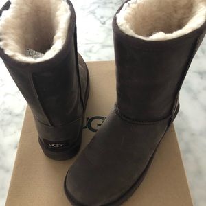 SOLD Ugg Classic Short Leather Boots